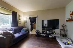 9421 Holtwood Rd, Saint Louis, MO 63114 - Photo 9