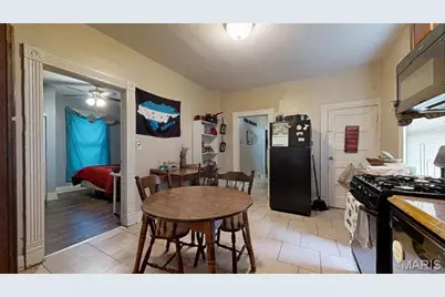 9421 Holtwood Road, Saint Louis, MO 63114 - Photo 13