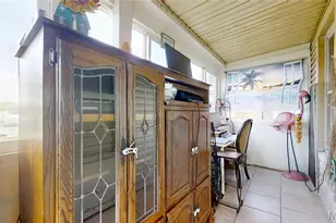 9421 Holtwood Rd, Saint Louis, MO 63114 - Photo 19