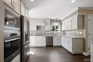 1743 Goldenhorn Ct, Maryland Heights, MO 63043 - Photo 15