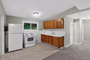 6619 Graybirch Dr, Saint Louis, MO 63134 - Photo 11