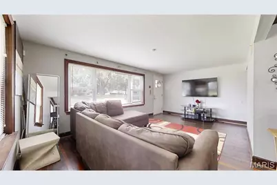 8007 Titus Road, Saint Louis, MO 63114 - Photo 9