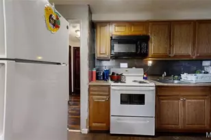 8007 Titus Rd, Saint Louis, MO 63114 - Photo 15