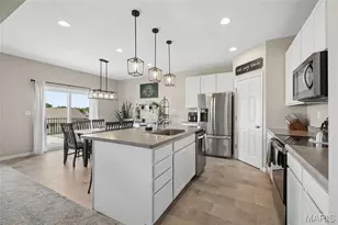 105 Yellowstone Dr, Troy, MO 63379 - Photo 5