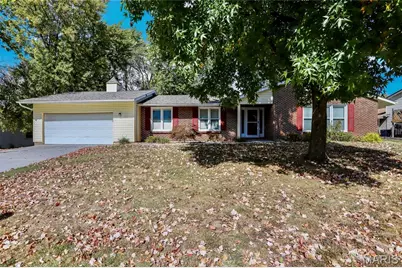 104 Lake Point Drive, Saint Peters, MO 63376 - Photo 1