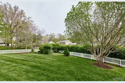 668 Stablestone Drive, Chesterfield, MO 63017 - Photo 97