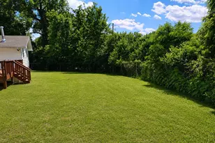 111 Churchill Ct, Maryland Heights, MO 63043 - Photo 3