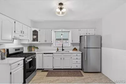 5729 Tholozan Avenue, Saint Louis, MO 63109 - Photo 11
