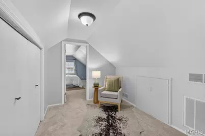 5729 Tholozan Avenue, Saint Louis, MO 63109 - Photo 23