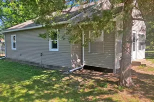 211 White Ave, Arbyrd, MO 63821 - Photo 9