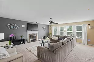 1342 Harting Dr, Florissant, MO 63031 - Photo 9