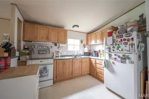 24184 Upton Dr, Richland, MO 65556 - Photo 5