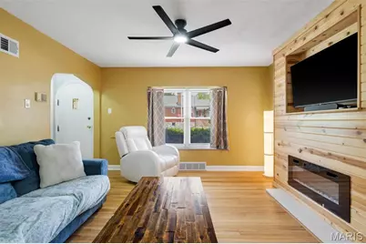 1802 Switzer Avenue, Saint Louis, MO 63147 - Photo 5