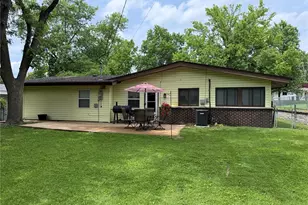 3160 Newgate Dr, Florissant, MO 63033 - Photo 5