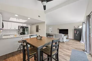 2633 Plantation Point, Saint Charles, MO 63303 - Photo 9