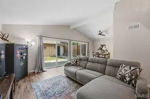 2633 Plantation Point, Saint Charles, MO 63303 - Photo 5