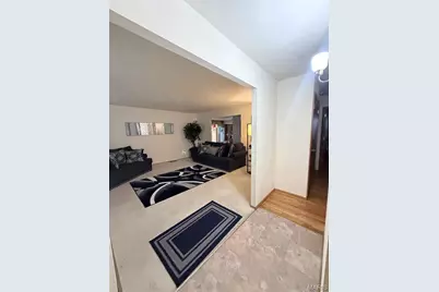 4458 Rhine Drive, Florissant, MO 63033 - Photo 7