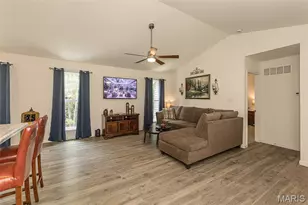 5906 Creek Side Pl, Cedar Hill, MO 63016 - Photo 9