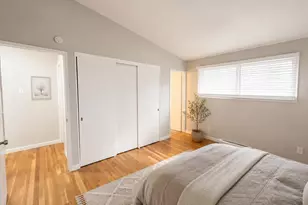 10700 Hallstead Dr, Saint Louis, MO 63136 - Photo 11