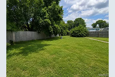 10700 Hallstead Drive, Saint Louis, MO 63136 - Photo 15
