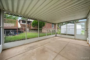 615 Creststone Dr, Florissant, MO 63033 - Photo 31