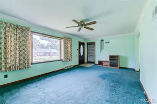 7 Santa Cruz Dr, Florissant, MO 63031 - Photo 7