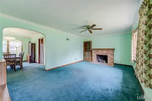 7 Santa Cruz Dr, Florissant, MO 63031 - Photo 5