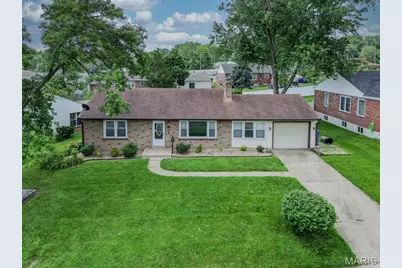 7 Santa Cruz Drive, Florissant, MO 63031 - Photo 35