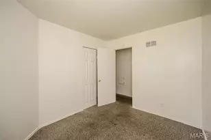 2512 Netherton Dr, Saint Louis, MO 63136 - Photo 17