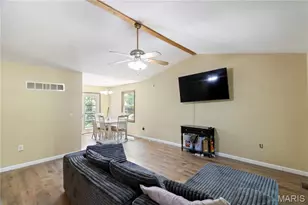 402 Borror St, Gerald, MO 63037 - Photo 3