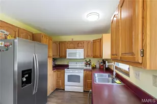 402 Borror St, Gerald, MO 63037 - Photo 7