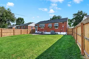 4317 Sunshine Dr, Saint Louis, MO 63116 - Photo 17