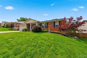 2814 Windford Dr, Oakville, MO 63129 - Photo 3