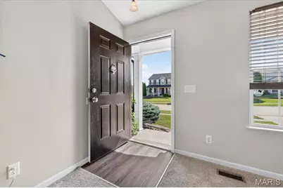 124 Brookshire Creek Drive, Wentzville, MO 63385 - Photo 7