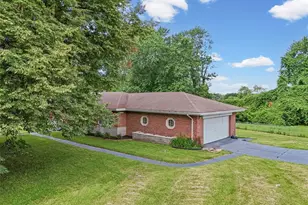10325 Lookaway Dr, Saint Louis, MO 63137 - Photo 51