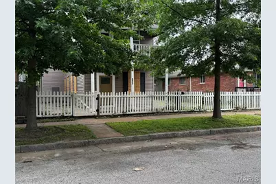 8422 Pennsylvania Avenue, Saint Louis, MO 63111 - Photo 1