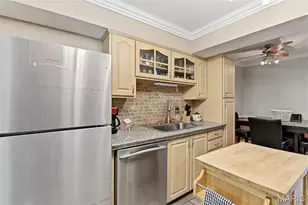 13178 Royal Pines Dr, Maryland Heights, MO 63146 - Photo 11