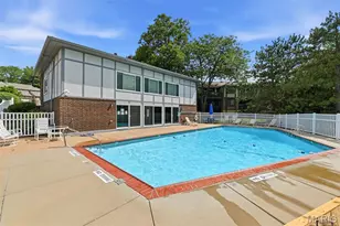 13178 Royal Pines Dr, Maryland Heights, MO 63146 - Photo 35