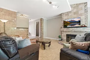 13178 Royal Pines Dr, Maryland Heights, MO 63146 - Photo 5