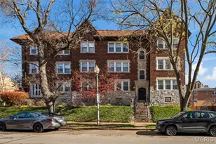 630 Westwood Dr, Clayton, MO 63105 - Photo 1
