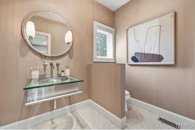 223 Lancaster Drive, Clayton, MO 63105 - Photo 5