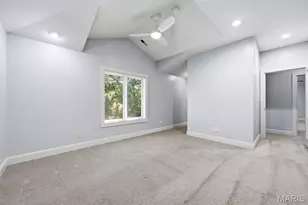 223 Lancaster Dr, Clayton, MO 63105 - Photo 17
