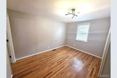 12102 McKelvey Road, Maryland Heights, MO 63043 - Photo 21