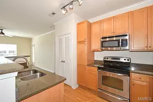 1270 Strassner Dr, Saint Louis, MO 63144 - Photo 7