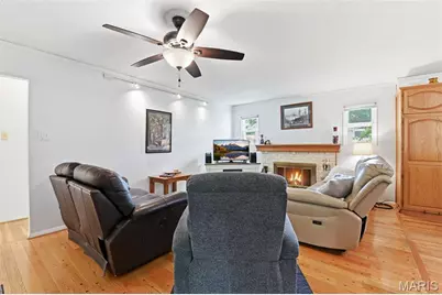776 Coach Light Lane, Hazelwood, MO 63042 - Photo 5
