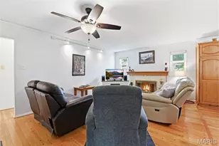 776 Coach Light Ln, Hazelwood, MO 63042 - Photo 5