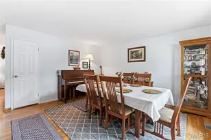 776 Coach Light Ln, Hazelwood, MO 63042 - Photo 3