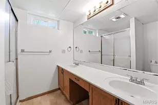 776 Coach Light Ln, Hazelwood, MO 63042 - Photo 27