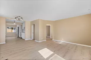 8257 Watson Rd, Saint Louis, MO 63119 - Photo 9