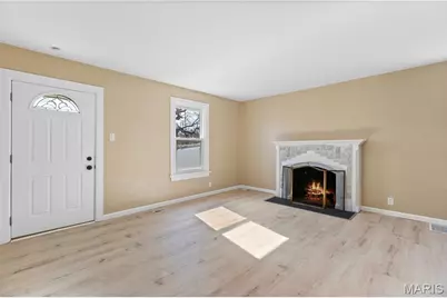 8257 Watson Road, Saint Louis, MO 63119 - Photo 3